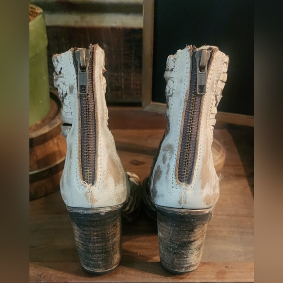 Freebird by Steven Leather Booties - Picture 7 of 11